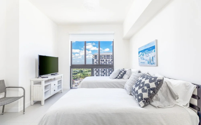 photo 2 of Modern Studio in Downtown Doral