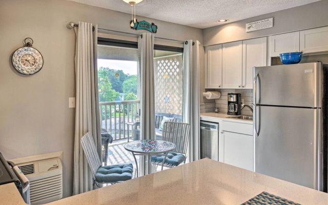 photo 2 of 1 Mi to Lake Lure: Mtn-view Studio w/ Balcony!