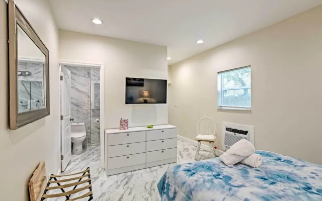 photo 4 of Modern Studio w/ Fire Pit - 1 Block to Beach!