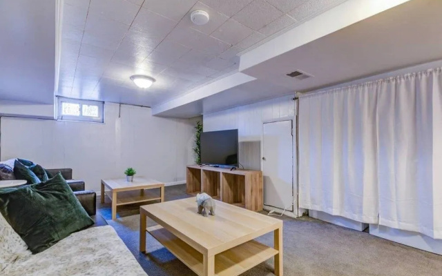 photo 5 of Modern Townhouse w/ Pool Table by Cozysuites