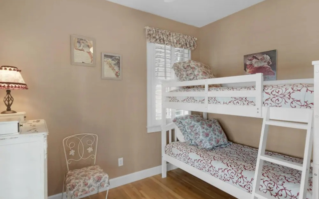 photo 3 of Mon Petit Chateau - Gulf Side - Sleeps 8