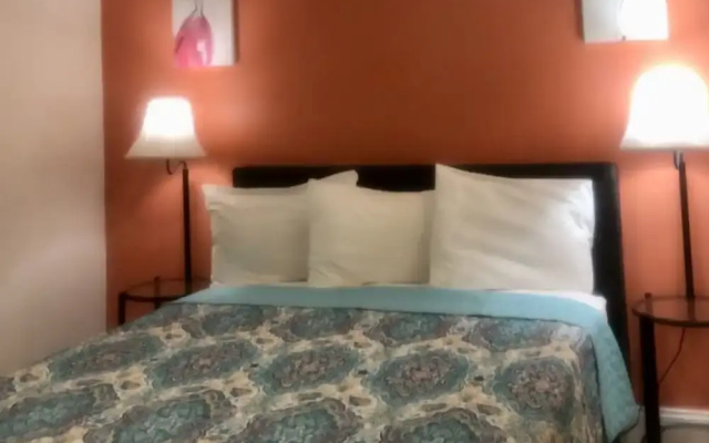 photo 3 of Island Cay Hotel - Clearwater Beach