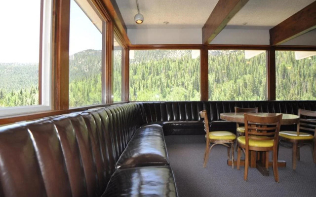 photo 4 of Monarch Mountain Lodge