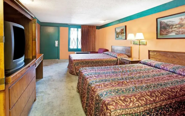 photo 3 of Knights Inn Monroe
