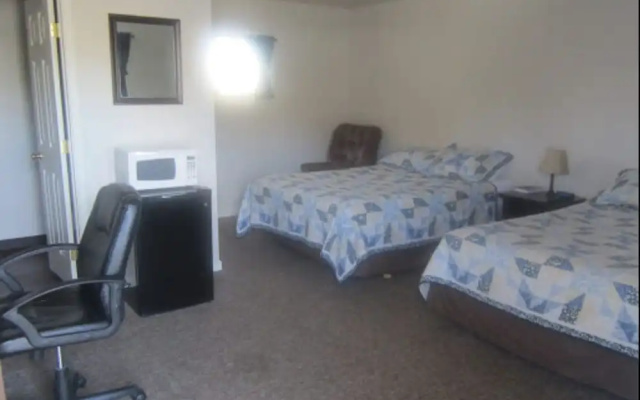 photo 3 of Montana Inn near Little Bighorn - Colstrip