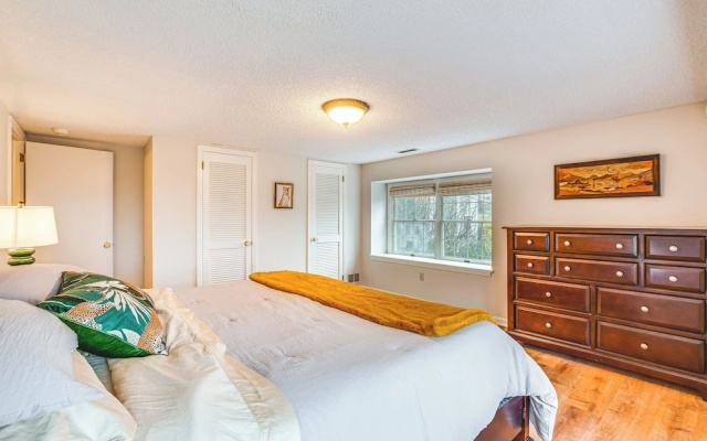 photo 5 of 7 Mi to Newark: Montclair Vacation Rental