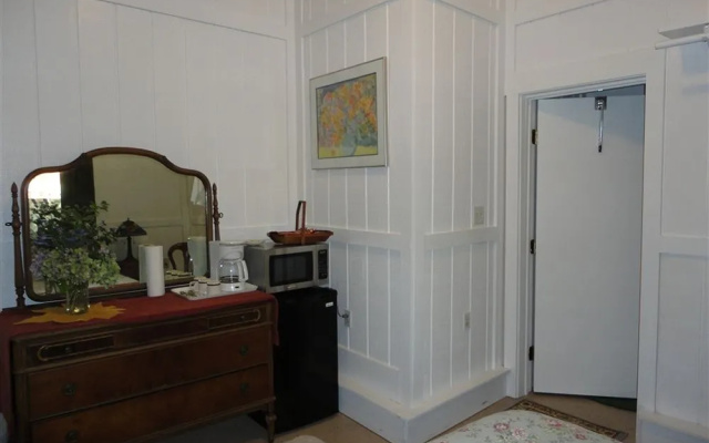 photo 2 of Monte Rio Cottages