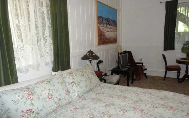 photo 4 of Monte Rio Cottages