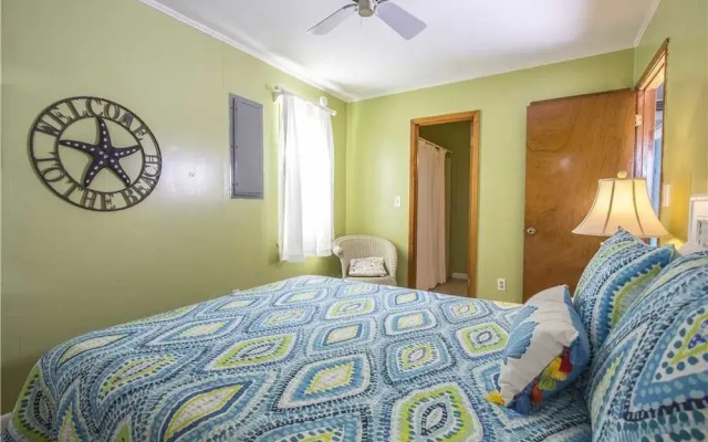 photo 3 of Montego - 3 Br home by RedAwning
