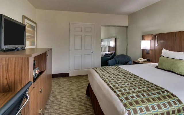 photo 2 of Monterey Downtown Travelodge