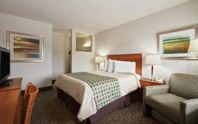 photo 5 of Monterey Downtown Travelodge