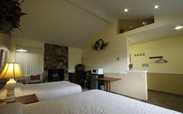 photo 5 of Monterey Fireside Lodge