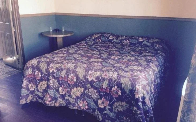 photo 4 of Monterey Motel