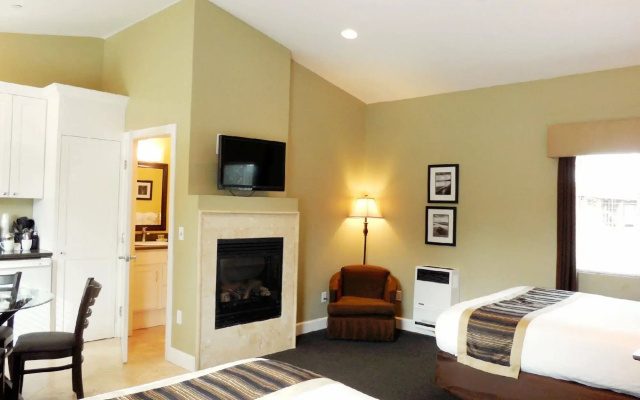 photo 3 of Monterey Peninsula Inn