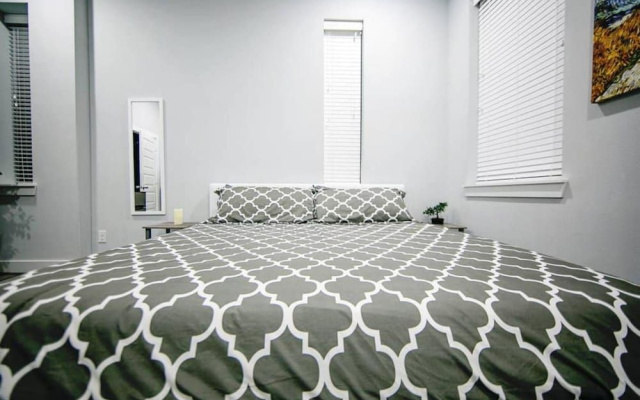 photo 5 of Montrose Guesthouse Suites