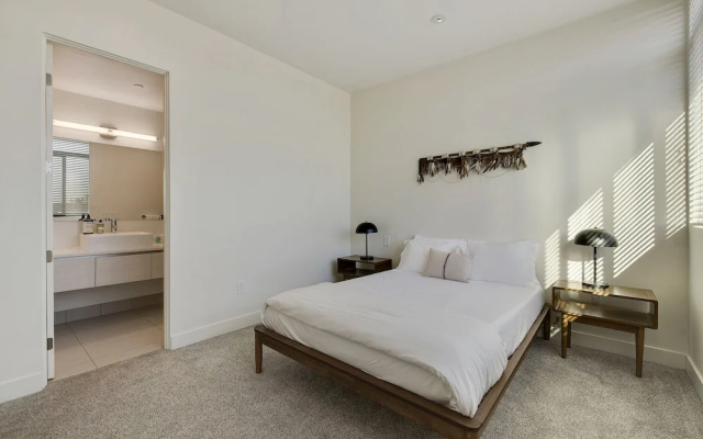 photo 3 of Monument Suite - Stroll to OT Scottsdale