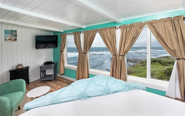 photo 3 of Moolack Shores Inn