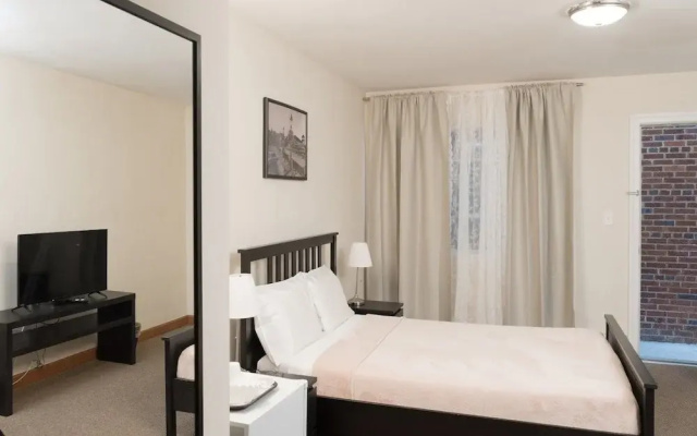 photo 5 of Moon Inn