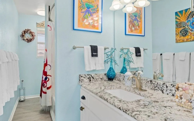 photo 4 of Moon Mirror Bay by Miss Kitty’s