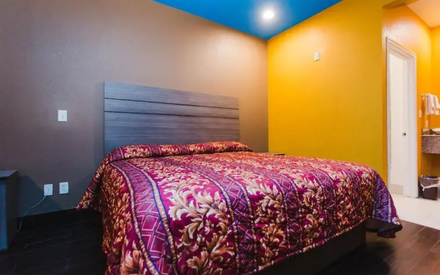 photo 2 of Moonlight Suites - Houston/George Bush Int'l Airport
