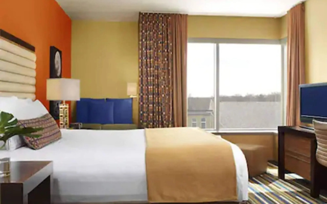 photo 3 of Moonrise Hotel