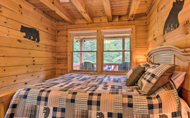 photo 4 of Hot Tub Soaks! 'moonshine Manor' Near Lake Lure