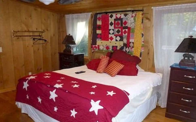 photo 5 of Moonshine Rapids Cabin