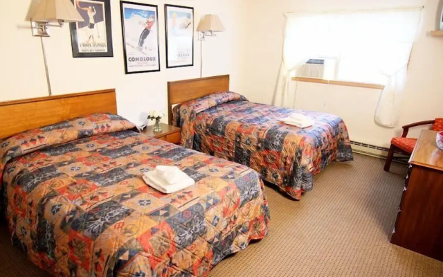 photo 2 of Moore's Motel