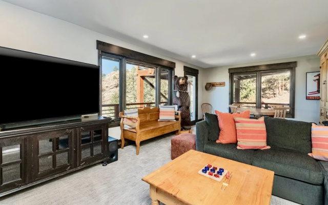 photo 5 of Moose Den Luxury Vacation Home At Windcliff 4 Bedroom Home by RedAwning
