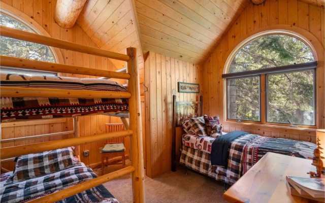 photo 2 of Moosehead Lodge