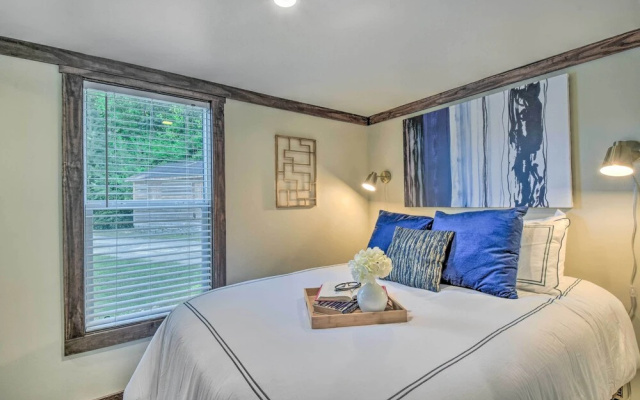 photo 4 of Morganton Tiny Home < 5 Mi to Blue Ridge Lake