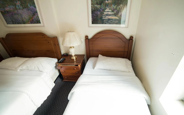 photo 3 of Morningside Inn