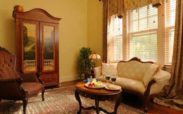photo 2 of Morningstar Inn