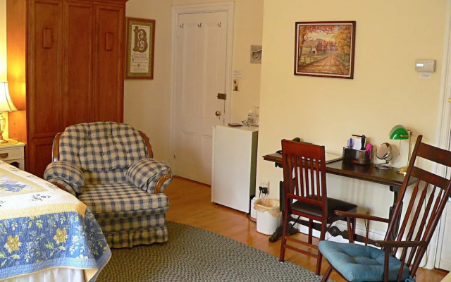 photo 3 of Morrison House