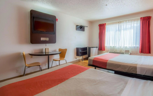 photo 3 of Motel 6 Dallas, TX - North - Richardson