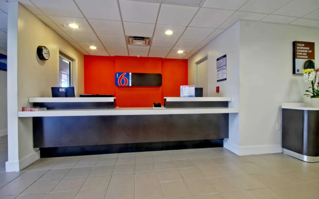 photo 2 of Signature Inn Miami