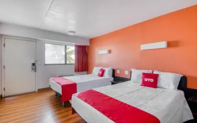 photo 4 of Motel 6 Akron