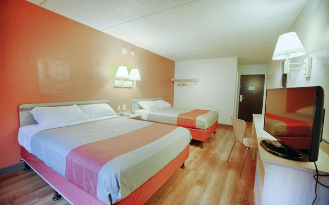 photo 5 of Motel 6 Albany, NY