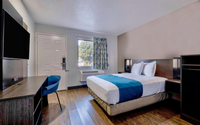 photo 5 of Motel 6 Anaheim, CA - Fullerton East