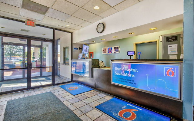 photo 2 of Motel 6 Ashland, VA