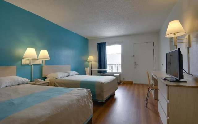 photo 5 of Motel 6 Atlanta - Chamblee Tucker
