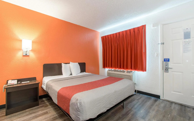 photo 4 of Motel 6 Norcross, GA - Atlanta Northeast