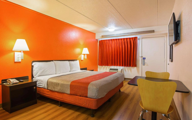 photo 4 of Motel 6 Tucker, GA - Atlanta Northeast
