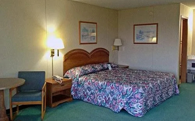 photo 4 of Branson Royal Inn & Suites