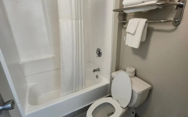 photo 5 of Motel 6 Charleston East Wv
