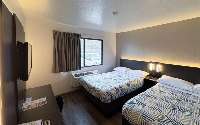 photo 5 of Motel 6 Glenview, IL - Chicago North