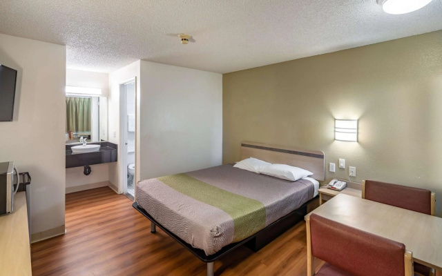 photo 5 of Motel 6 Clarkston, WA