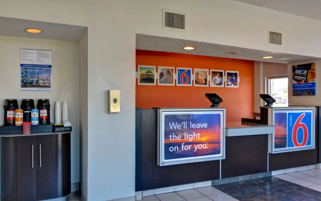photo 2 of Motel 6 Cocoa Beach, FL