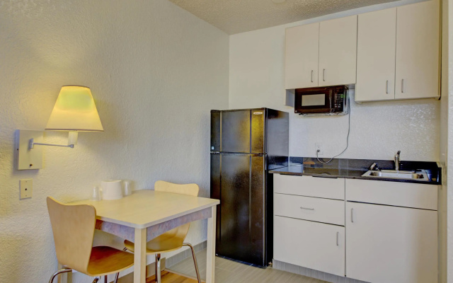 photo 4 of Motel 6 Cocoa Beach, FL