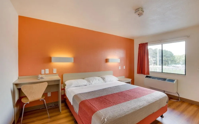 photo 3 of Motel 6 Columbia West